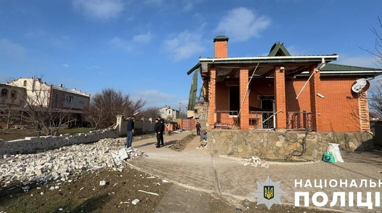 Ворожі обстріли Херсонщини: окупанти завдали ударів з РСЗВ, артилерії та безпілотників