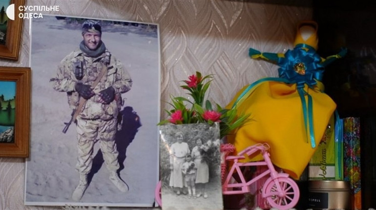 Катували в підвалах Нової Каховки, зник безвісти у Кринках: мати чекає на свого сина