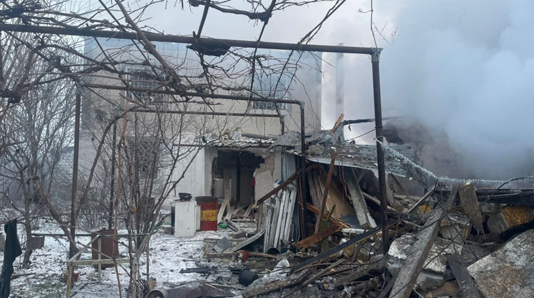 Атака дронів на Одещину: у Чорноморській громаді зруйновані будинки, є поранений