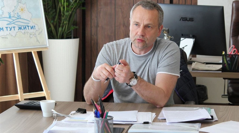Ігор Колихаєв вимагає від підрядників гарантійного ремонту доріг: на яких вулицях вже залатали