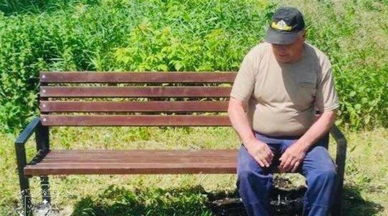 Нові лавки встановили на вулицях Покровська. Де тепер стане зручніше відпочивати