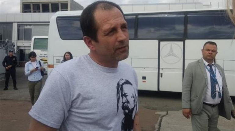 Електрошокером отримав 150 ударів