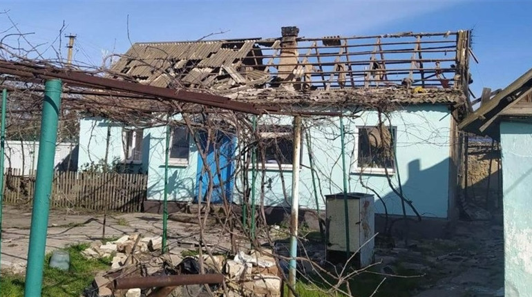 Армія рф на Херсонщині атакувала житлові квартали: пошкоджені приватні будинки та квартири