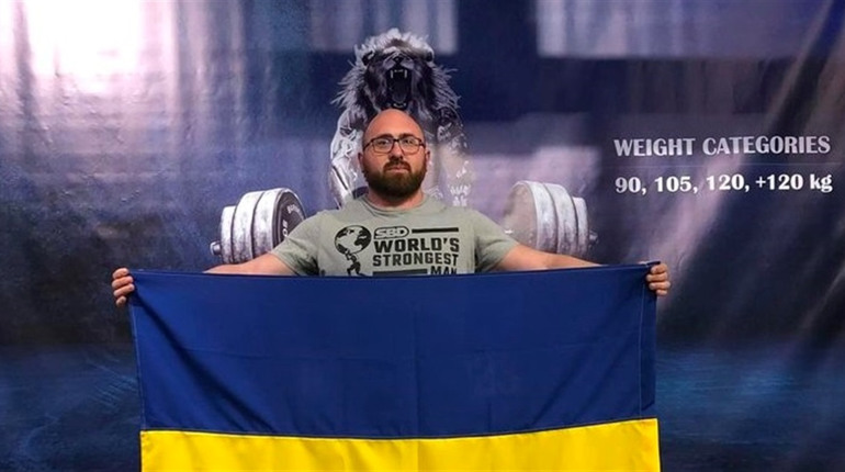У змаганнях з богатирської тяги у Єревані Газаєв здобув дві нагороди найвищого гатунку