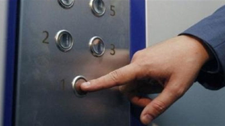У Фастові увімкнули більшість ліфтів у багатоповерхівках