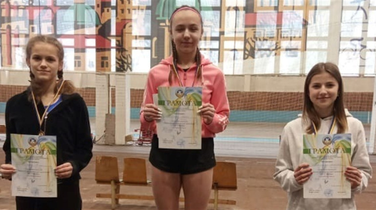 Станіслав Олійник та Юлія Тіщенко здобули перемоги у відкритій першості з легкої атлетики