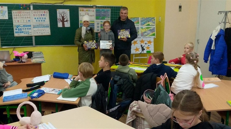 П’ятикласниця Академічного ліцею в Долинській зібрала й передала ЗСУ 35 000 гривень