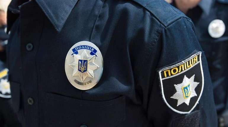 Поліцейський із Сарненського району штрафував невинних — йому винесли вирок