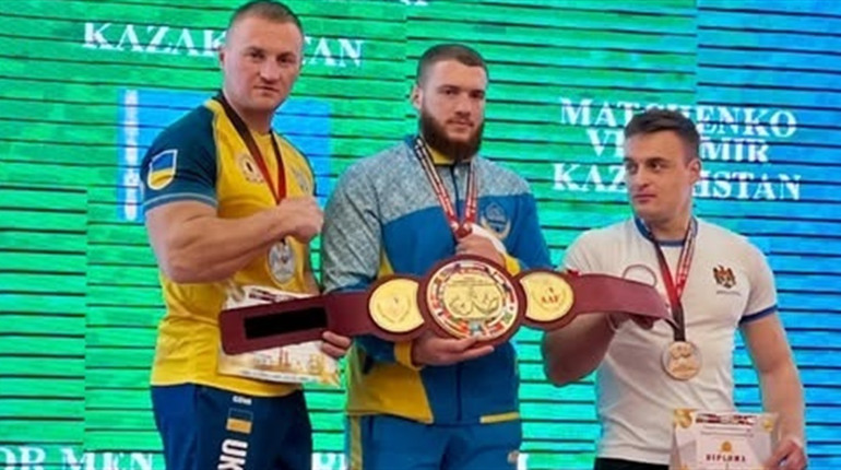 Кременчанин здобув друге місце на Кубку світу з армспорту