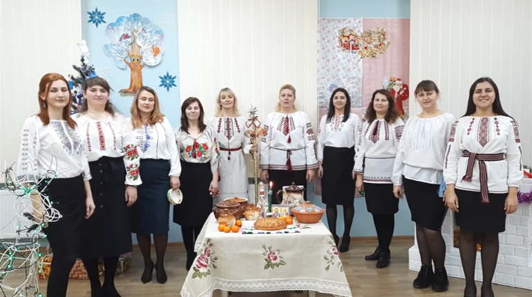 19 колективів Біляївської громади заспівали колядки в рамках флешмобу: хто вони. Зібрали усі відео