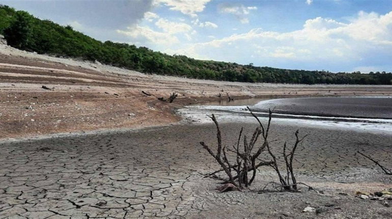 Через підрив Каховської ГЕС фрагменти кораблів XVIII століття опинились на березі Дніпра