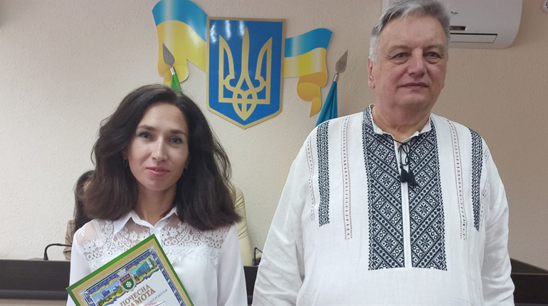 Нагороди з нагоди Дня міста отримали активні волонтери та успішні нетішинці