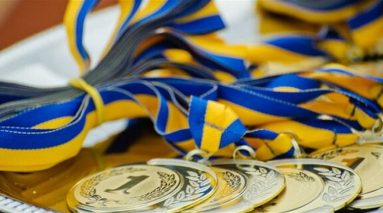 Херсонських спортсменів відзначили обласними стипендіями, — ХОВА