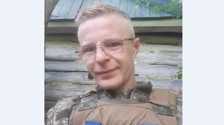 Захисник Євгеній Ковальчук з Носівки з 2014 у складі 1-ї окремої танкової бригади обороняв Україну