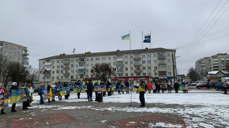 У Звягелі розпочалися щосуботні акції на підтримку родин полонених та безвісти зниклих захисників