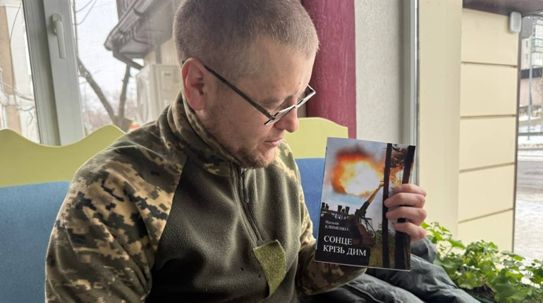 «Я не за владу воюю. Я за дім»: історія волонтера й воїна Сергія Тарасова