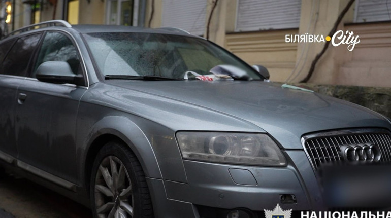 Торгував "гуманітарними" автівками: в Одесі правоохоронці затримали киянина