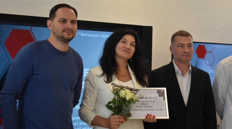 Педагогиню із Сарн рекомендували на премію Верховної Ради України