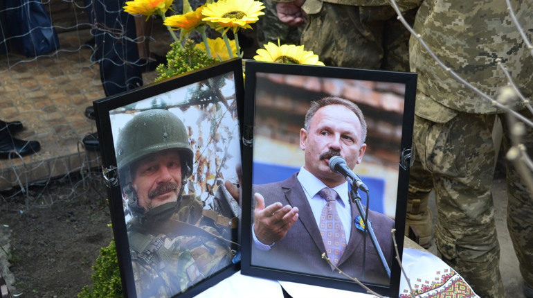 Чортківщина провела в останню путь загиблого воїна – екс-нардепа Барну Олега