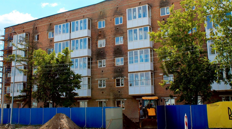 Відновлення п’ятиповерхівок мають закінчити цього року. На якій стадії ремонт?
