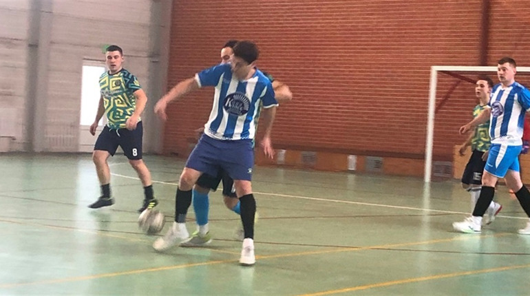 Доросла команда з Первомайська лідирує у змаганнях з футзалу. Відбулись чергові матчі