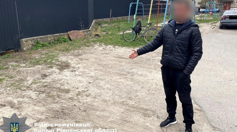 Викрав велосипеди й акумулятор: сарненчанин-рецидивіст знову потрапив за ґрати