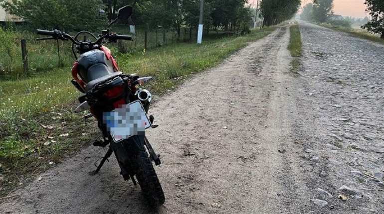 ДТП з неповнолітніми на Сарненщині: 18-річний мотоцикліст втік