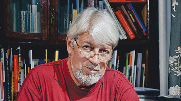 Ироничный график Сергей Семендяев считает, что Бердянск сам придумывает сюжеты для карикатур