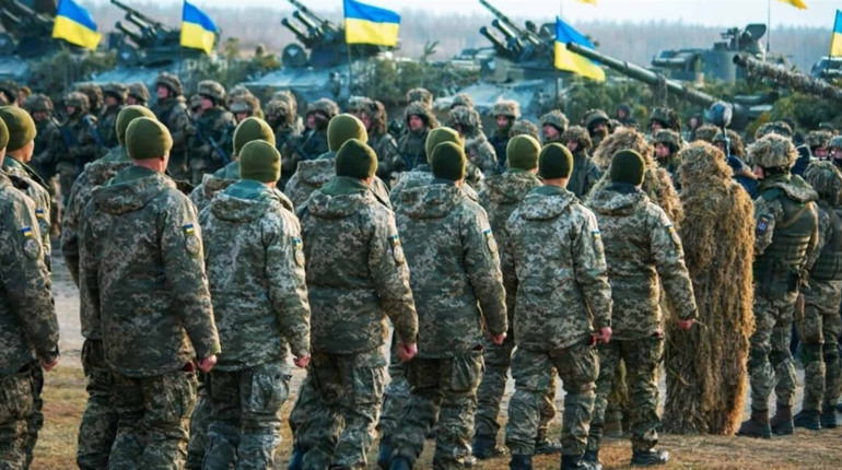 Зеленський анонсував залучення до війська 18-24-річних українців
