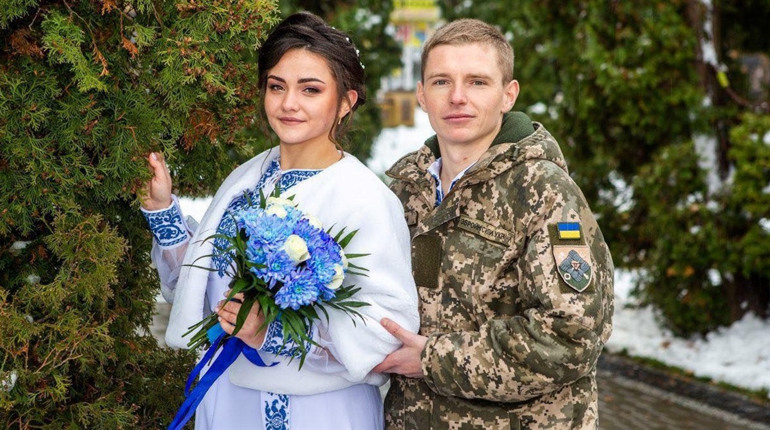 Романтика на війні: історія кохання Анатолія та Вікторії