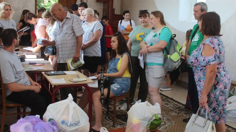 Волонтери з Благодійного Фонду «Карітас-Хмельницький УГКЦ» знову завітали на Городоччину