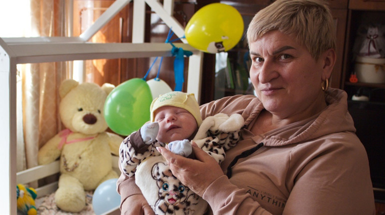 Дружина військового з Прибині створила першу патронатну сім’ю у Корюківському районі
