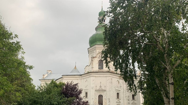 На Медовий спас освячують мед, мак і воду: графік богослужінь у церквах Переяславщини