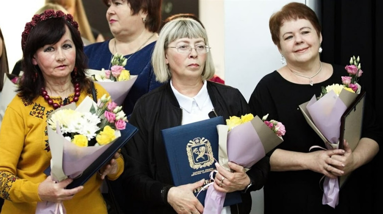 До Дня працівників культури відзначено двох жительок Купʼянщини