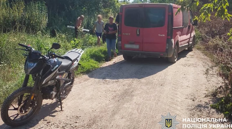 У Турчинцях зіткнулися мотоцикл і мікроавтобус: травмувався 17-річний юнак