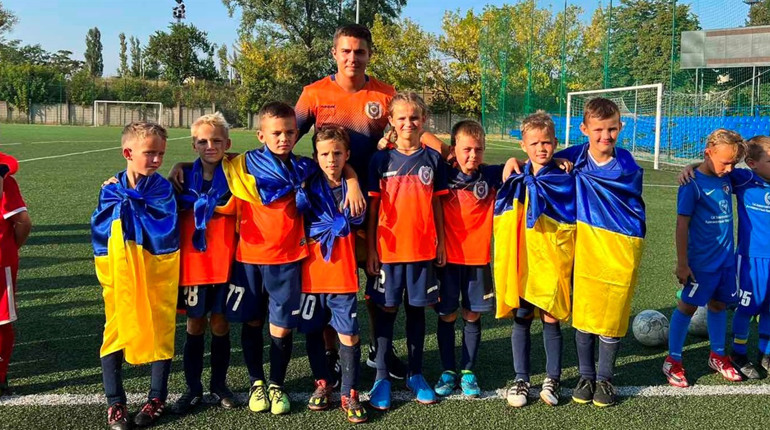 ФК «Діамант» підкорив столицю: футболісти взяли участь у турнірі та посіли призові місця