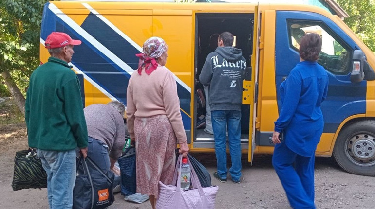 Евакуйовано ще 4 жителів із території Петропавлівської громади