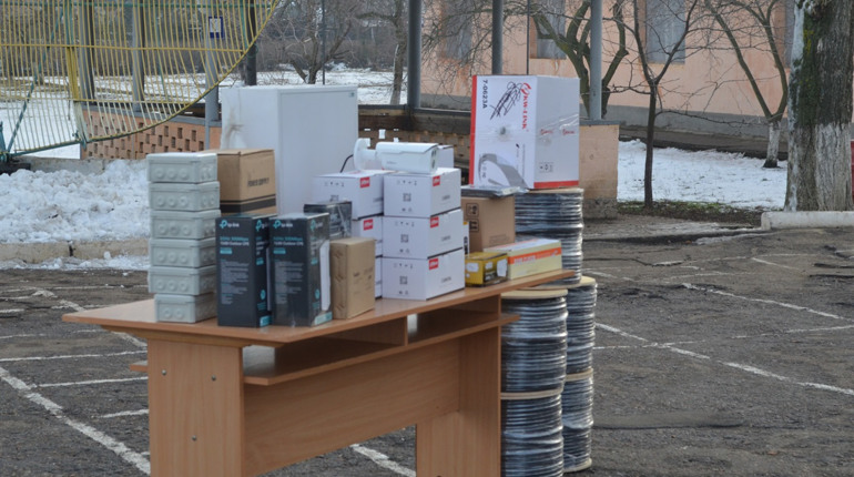 Мерія Біляївки передала підшефній військовій частині комплект відеоспостереження