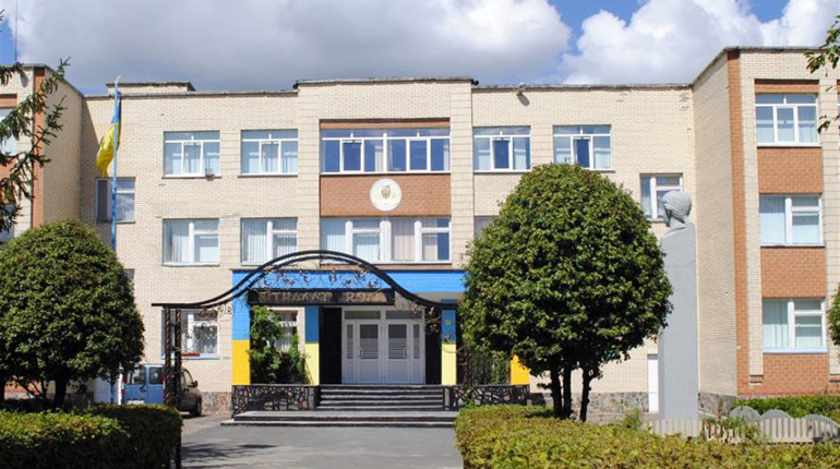 Три новоградські школи перейменують