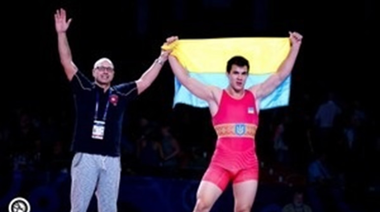 Чому вручати нагороди на закритті шкільної спартакіади буде Чемпіон світу з греко-римської боротьби