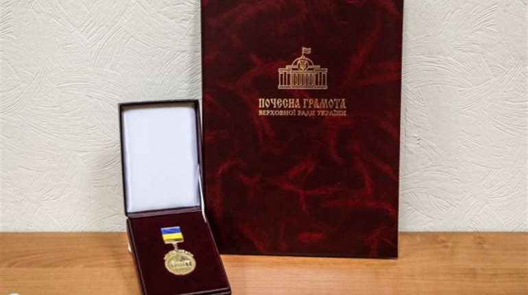 Двоє новоград-волинців можуть отримати Почесну грамоту ВРУ: хто претендує на відзнаку