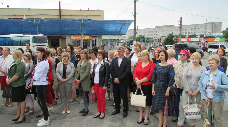 22 річниця Конституції України: що відбувалось в Новограді