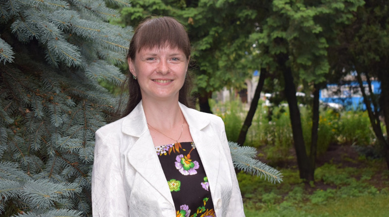 Невідома/відома в Новограді Елен Тен