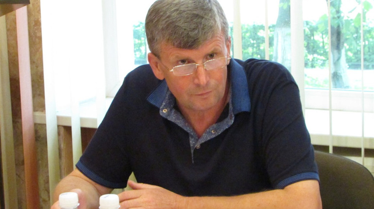 Юрій Новиченко: "Будівлю Молодіжного центру потрібно продати"