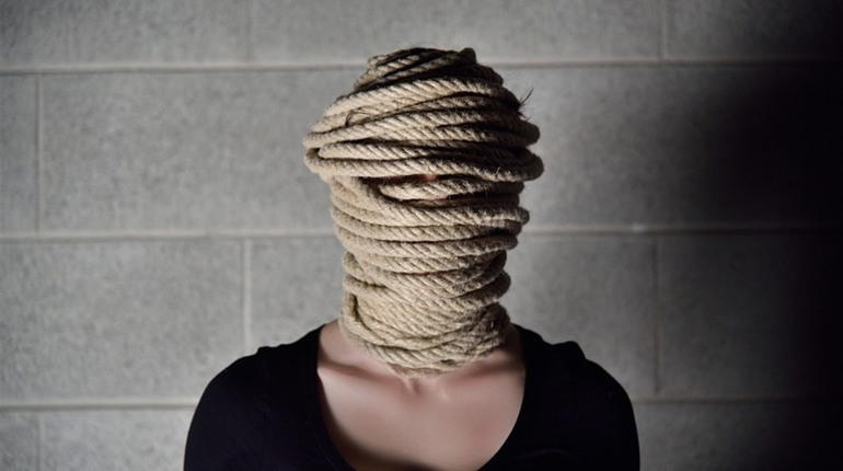 Людина — не товар: що треба знати, аби не потрапити в трудове рабство