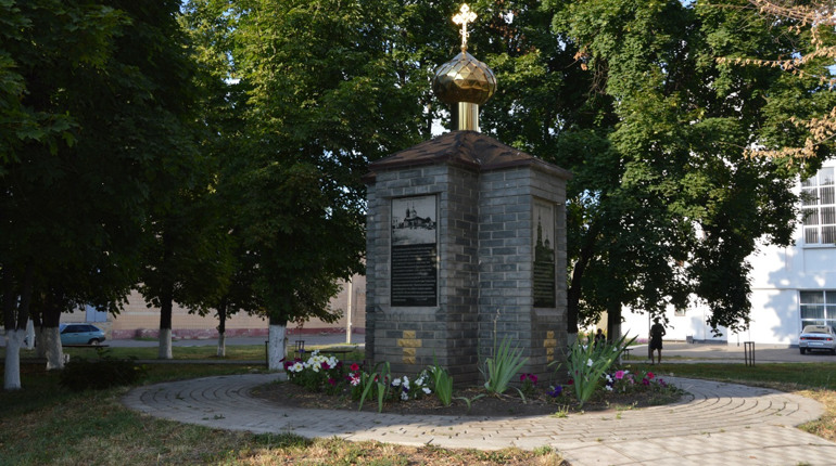 Було/Стало: що сьогодні знаходиться на місці Андріївської церкви