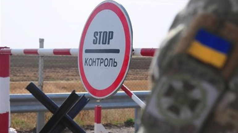 КПВВ "Новотроицкое" закрыт: пожар не локализован