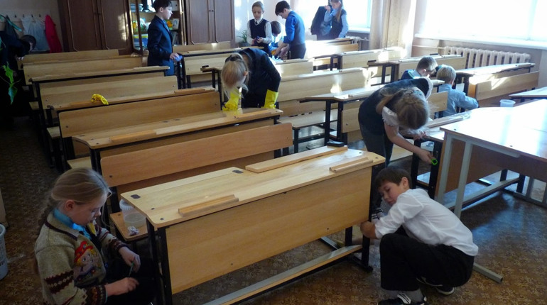 Чи повинні діти чергувати у школах