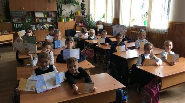 Як школярі з Новограда за мікроскоп змагаються