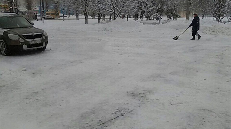 Зима близько: чи готові новоградські дорожники до неї